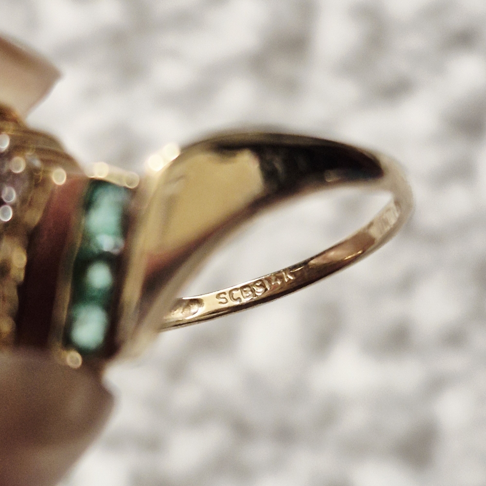 Vintage 14k Yellow Gold Emerald & Diamond Cluster Cocktail Ring - Picture 6 of 6
